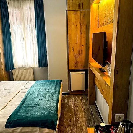 Miss Taksim Hotel 2*